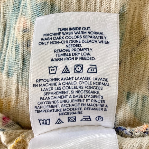 Girl’s size 8 Lands’ End short sleeved floral top with front pocket and tie - Picture 6 of 7